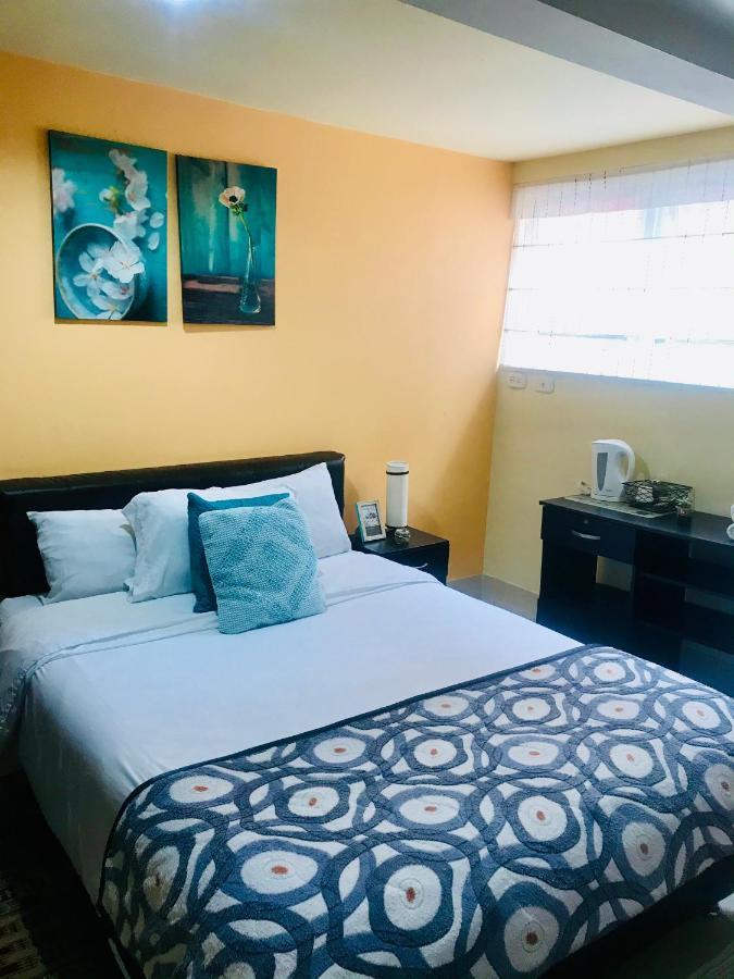 Casa Prada Bed & Breakfast Bogota Exterior photo