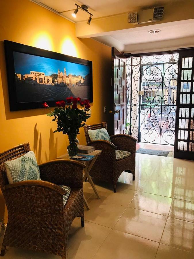Casa Prada Bed & Breakfast Bogota Exterior photo
